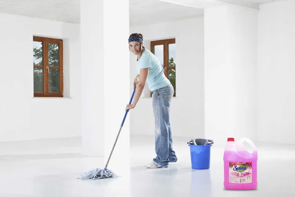Nước lau sàn Senny - Sàn nhà sạch mát, nâng bước chân yêu