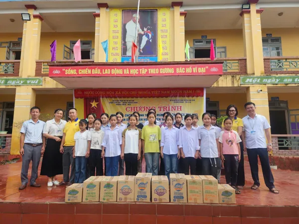 Chung tay cùng "Vilaco tiếp sức đến trường" cho học sinh bị ảnh hưởng bão Yagi