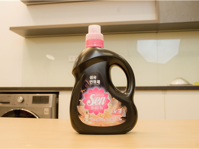 Chạm Mềm Mịn – Thơm Ngát Tự Nhiên Với Nước Xả Vải Sen Huyền Bí